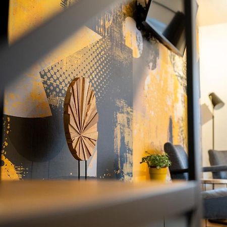 Ardenne Bnb Gite Urbain Avec Terrasse Марш ан Фамен Екстериор снимка