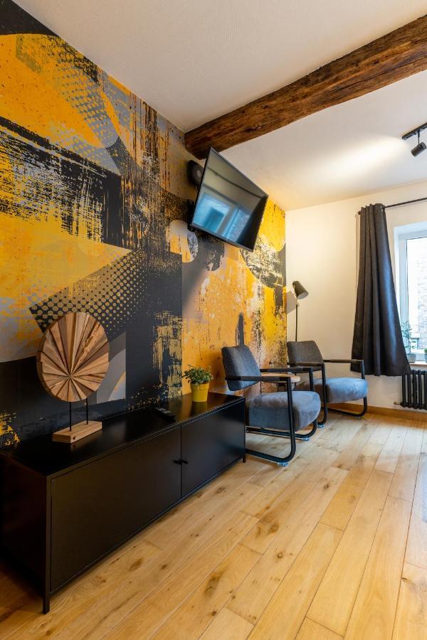Ardenne Bnb Gite Urbain Avec Terrasse Марш ан Фамен Екстериор снимка